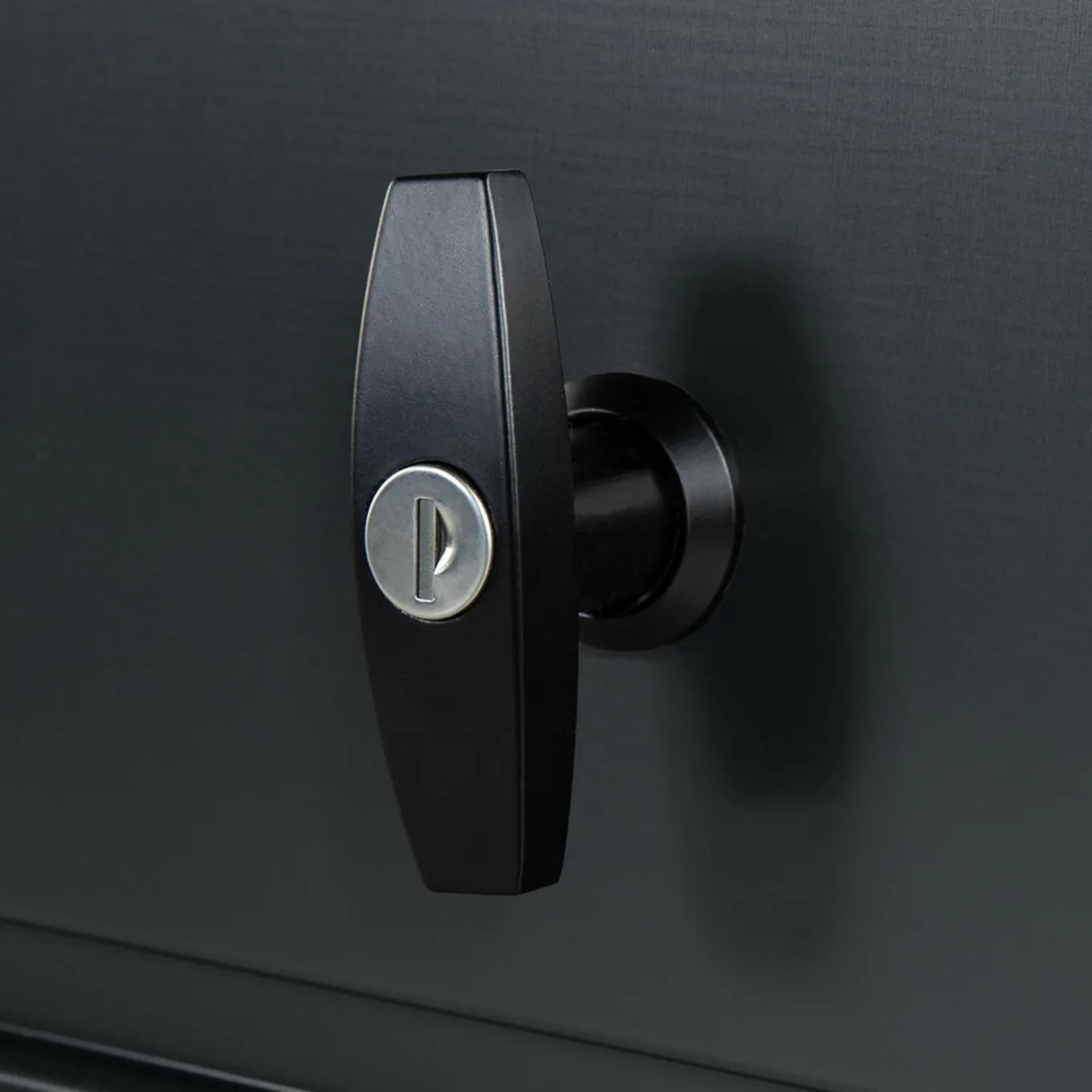 IDMarket Coffre de rangement métal 810L verrouillable gris anthracite pour jardin 147x86x82 cm* Coffre De Jardin|Abris De Jardin