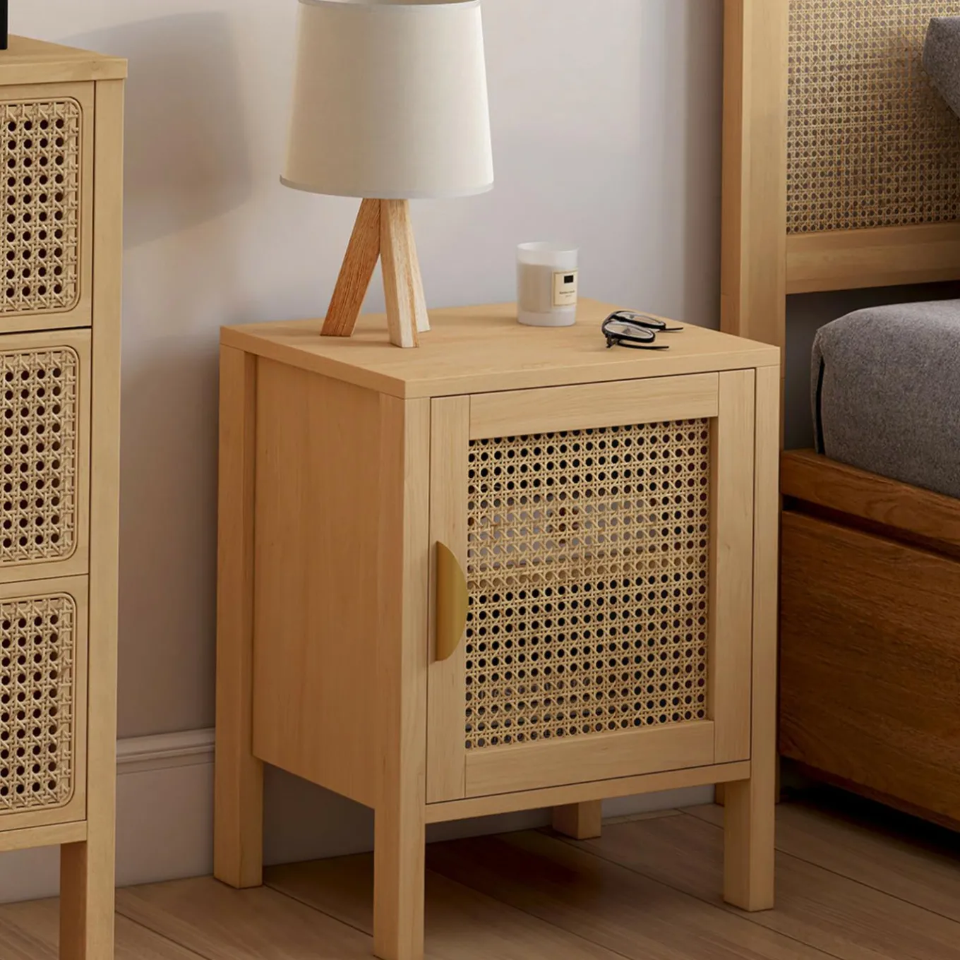 IDMarket Lot de 2 tables de chevet 1 porte cannage et bois* Collection Cannage|Tables De Chevet