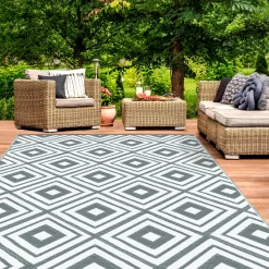 IDMarket Tapis extérieur jardin motifs géométriques gris et blanc 270 x 370 cm* Revêtement Sol Extérieur
