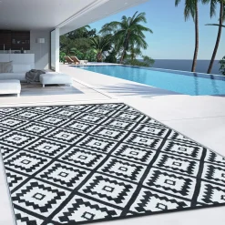 IDMarket Tapis extérieur terrasse motifs géométriques noir et blanc 160 x 260 cm* Revêtement Sol Extérieur