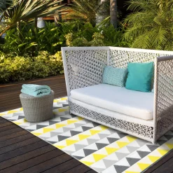 IDMarket Tapis extérieur terrasse motifs triangles gris et jaune 180 x 280 cm* Revêtement Sol Extérieur