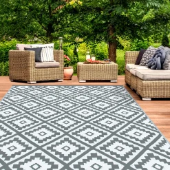 IDMarket Tapis extérieur terrasse motifs géométriques gris et blanc 160 x 260 cm* Revêtement Sol Extérieur